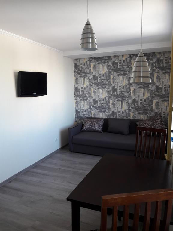 Apartmens Near Metalist Apartment Харков Екстериор снимка